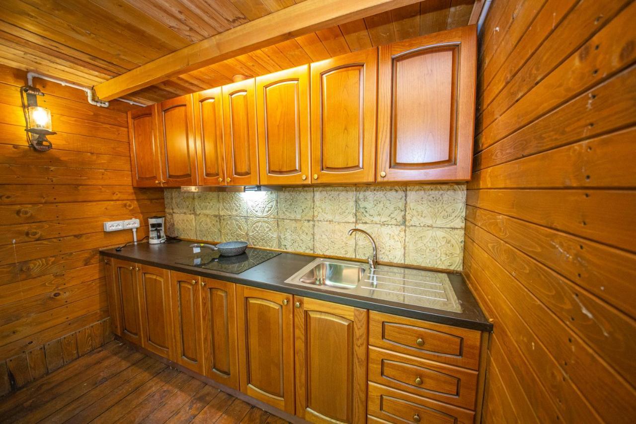 Hotel Legjenda Shkodër Екстериор снимка