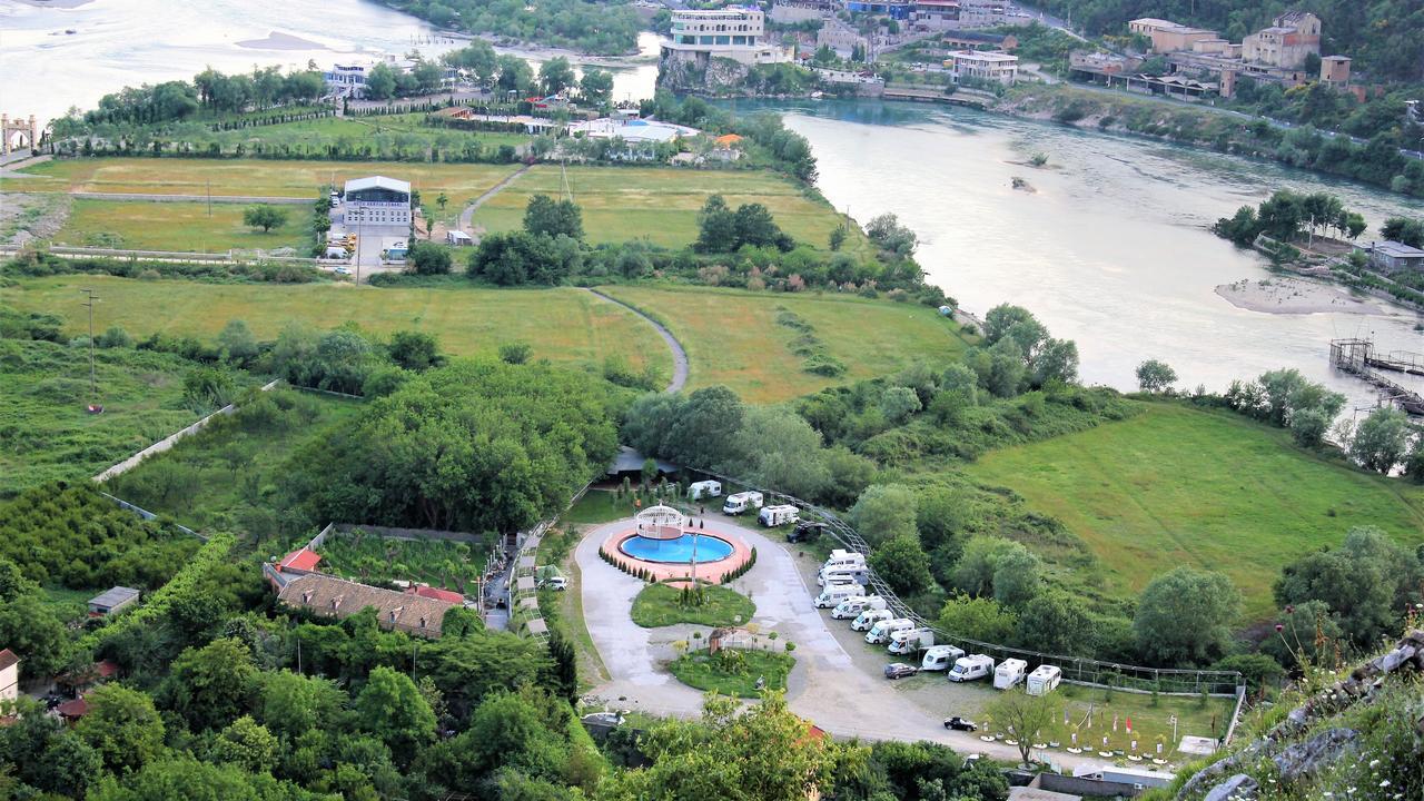 Hotel Legjenda Shkodër Екстериор снимка