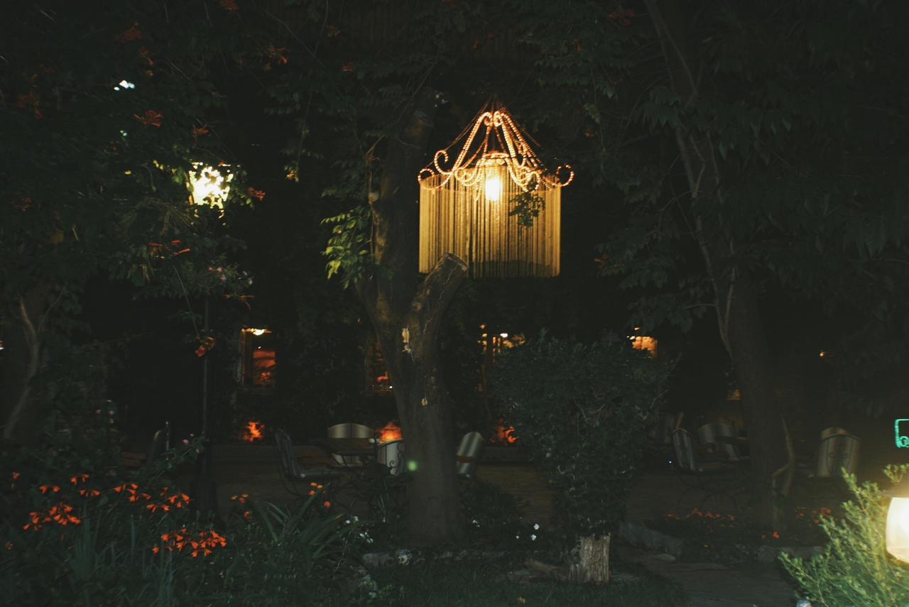 Hotel Legjenda Shkodër Екстериор снимка